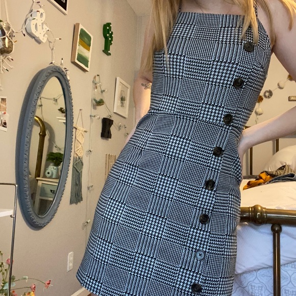 Dresses & Skirts - Cute mini dress!